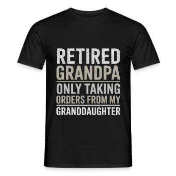 Opa im Ruhestand Humor Enkelin Großvater - Männer T-Shirt - Schwarz - Vorne - AI Model Male 178 light (178cm)
