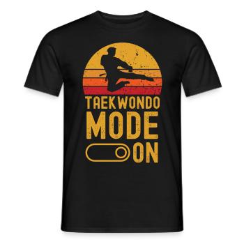 Taekwondo Mode on retro vintage - Männer T-Shirt - Schwarz - Vorne - AI Model Male 178 light (178cm)