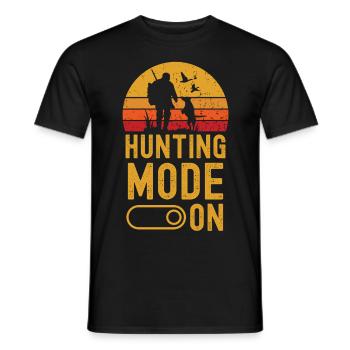 Hunting Mode on retro vintage - Männer T-Shirt - Schwarz - Vorne - AI Model Male 178 light (178cm)