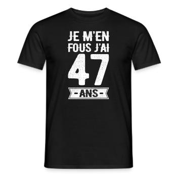 JE M'EN FOUS J'AI 47 ANS - T-shirt homme - noir - Devant - AI Model Male 178 light (178cm)