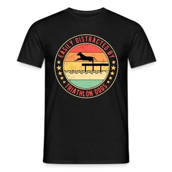 Dock Diving Easily Distracted By Triathlon Dogs - Männer T-Shirt - Schwarz - Vorne - AI Model Male 178 light (178cm)