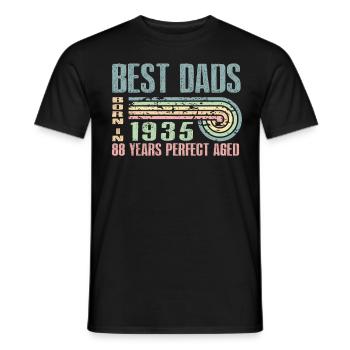 The best fathers were born in 1935, 88 years old, - Men's T-Shirt - black - Front - AI Model Male 178 light (178cm)