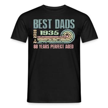The best fathers were born in 1935, 88 years old, - Men's T-Shirt - black - Front - AI Model Male 178 light (178cm)