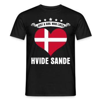 Hvide Sande Urlaub Flagge Herz Dänemark - Männer T-Shirt - Schwarz - Vorne - AI Model Male 178 light (178cm)