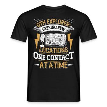 HAM Radio Amateur Radio Radio Amateur Retro - Men's T-Shirt - black - Front - AI Model Male 178 light (178cm)