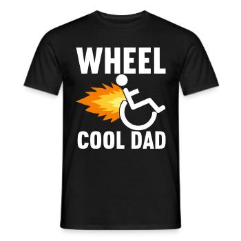 Personnes en fauteuil roulant Fauteuil roulant - T-shirt homme - noir - Devant - AI Model Male 178 light (178cm)
