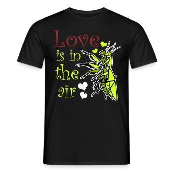 Praying Mantis Love - Männer T-Shirt - Schwarz - Vorne - AI Model Male 178 light (178cm)