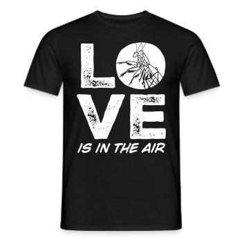 Love Praying Mantis - Männer T-Shirt - Schwarz - Vorne - AI Model Male 178 light (178cm)