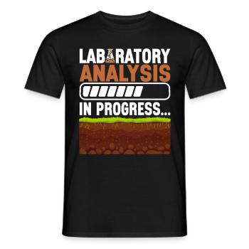 Bodenwissenschaftler Soil Science - Men's T-Shirt - black - Front - AI Model Male 178 light (178cm)