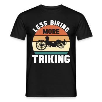 Recumbent Trike Liegetrike Liegedreirad - Männer T-Shirt - Schwarz - Vorne - AI Model Male 178 light (178cm)