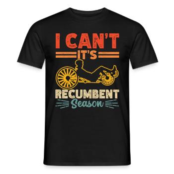 Recumbent Trike Liegetrike Liegedreirad - Männer T-Shirt - Schwarz - Vorne - AI Model Male 178 light (178cm)
