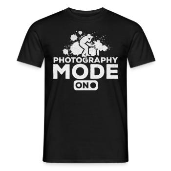 Lustiger Fotografie-Modus auf Kamerafotografen - Männer T-Shirt - Schwarz - Vorne - AI Model Male 178 light (178cm)
