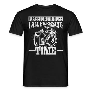 Bitte nicht stören Ich friere Zeitkamera-Fotograf - Männer T-Shirt - Schwarz - Vorne - AI Model Male 178 light (178cm)