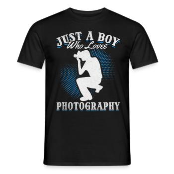 Photographe appareil photo Juste un garçon qui aime la photographie - T-shirt homme - noir - Devant - AI Model Male 178 light (178cm)