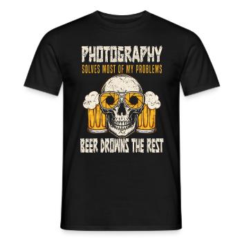 La photographie résout la plupart de mes problèmes : la bière - T-shirt homme - noir - Devant - AI Model Male 178 light (178cm)