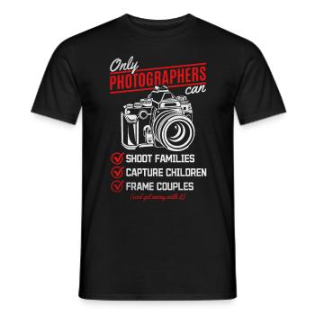 Photography Camera Photographer Funny Photo - Men's T-Shirt - black - Front - AI Model Male 178 light (178cm)