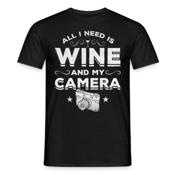 Fotografie Alles was ich brauche ist Wein und mein - Männer T-Shirt - Schwarz - Vorne - AI Model Male 178 light (178cm)