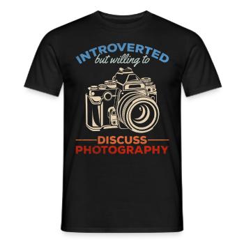 Photographe introverti, mais prêt à parler de - T-shirt homme - noir - Devant - AI Model Male 178 light (178cm)