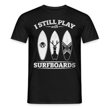 Wassersurfer Ich spiele immer noch mit - Männer T-Shirt - Schwarz - Vorne - AI Model Male 178 light (178cm)