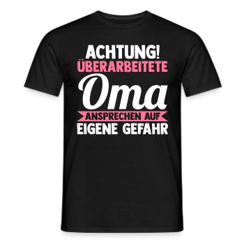Großmutter Großmama Omi Oma - Männer T-Shirt - Schwarz - Vorne - AI Model Male 178 light (178cm)