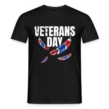 Red Blue And White Feathers For Veterans Day - Männer T-Shirt - Schwarz - Vorne - AI Model Male 178 light (178cm)