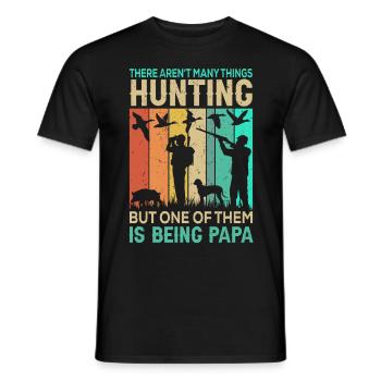 Father and son hunt hunter saying - Men's T-Shirt - black - Front - AI Model Male 178 light (178cm)