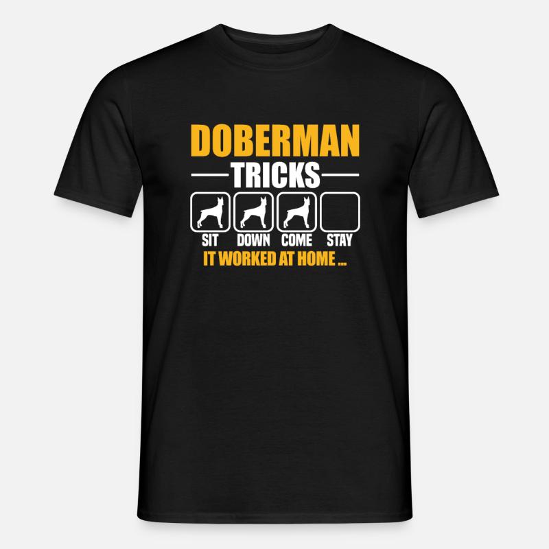 Doberman Tricks - Männer T-Shirt - Schwarz