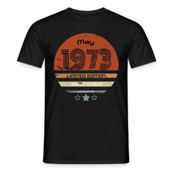May 1973 Geburtstag - Männer T-Shirt - Schwarz - Vorne - AI Model Male 178 light (178cm)