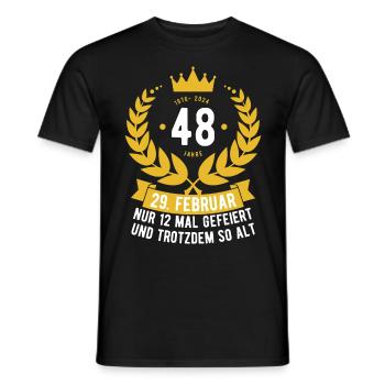 Schaltjahr 48 Jahre - Männer T-Shirt - Schwarz - Vorne - AI Model Male 178 light (178cm)