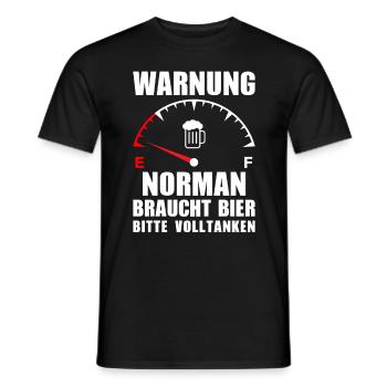 Norman braucht Bier Bitte volltanken - Männer T-Shirt - Schwarz - Vorne - AI Model Male 178 light (178cm)