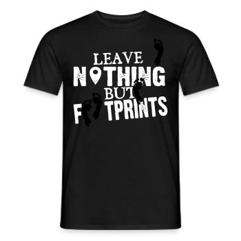 Geocaching: leave nothing but footprints - Männer T-Shirt - Schwarz - Vorne - AI Model Male 178 light (178cm)