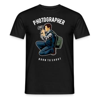 Photographer Born to shoot Photographer - Men's T-Shirt - black - Front - AI Model Male 178 light (178cm)