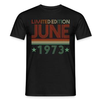 49. Geburtstag Juni Jahrgang 1973 Geschenkidee - Männer T-Shirt - Schwarz - Vorne - AI Model Male 178 light (178cm)