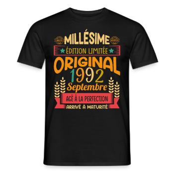 Millésime Né(e) Septembre 1992 Cadeau Anniversaire - T-shirt homme - noir - Devant - AI Model Male 178 light (178cm)