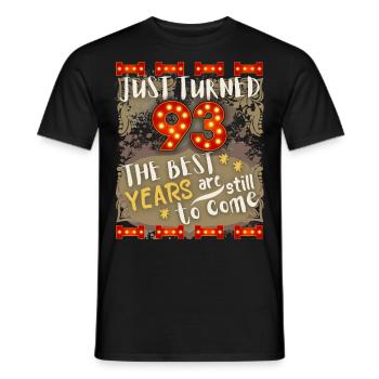 93. Geburtstag 93 Jahre alt Vintage-Design, Spruch - Männer T-Shirt - Schwarz - Vorne - AI Model Male 178 light (178cm)