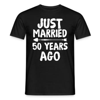Just Married 50 Years Ago 50th Wedding Anniversary - Männer T-Shirt - Schwarz - Vorne - AI Model Male 178 light (178cm)