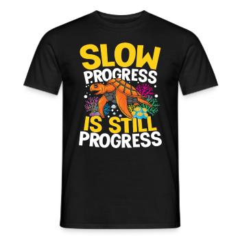 SLOW PROGRESS IS STILL PROGRESS - Männer T-Shirt - Schwarz - Vorne - AI Model Male 178 light (178cm)