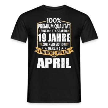 19. Geburtstag April Jahrgang 2004 Vintage - Männer T-Shirt - Schwarz - Vorne - AI Model Male 178 light (178cm)