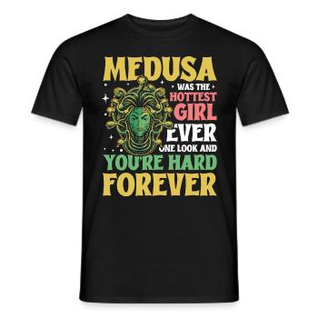 Medusa One Look And You Are Hard Forever - Männer T-Shirt - Schwarz - Vorne - AI Model Male 178 light (178cm)