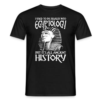 Egyptology It's All Ancient History - Männer T-Shirt - Schwarz - Vorne - AI Model Male 178 light (178cm)