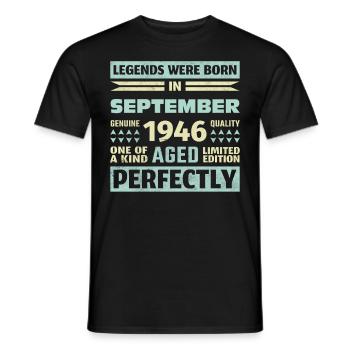 77. Geburtstag August Jahrgang 1946 Vintage - Männer T-Shirt - Schwarz - Vorne - AI Model Male 178 light (178cm)