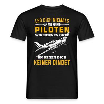 Airplane Tshirt Men's Helicopter Pilot Airplane - Men's T-Shirt - black - Front - AI Model Male 178 light (178cm)