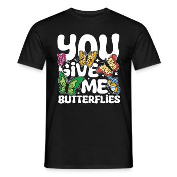 You Give Me Butterflies - Männer T-Shirt - Schwarz - Vorne - AI Model Male 178 light (178cm)