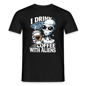 Witziges Ich trinke Kaffee mit Aliens - Männer T-Shirt - Schwarz - Vorne - AI Model Male 178 light (178cm)