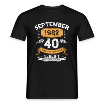 September 1982 40 Jahre Zur Perfektion Gereift - Männer T-Shirt - Schwarz - Vorne - AI Model Male 178 light (178cm)