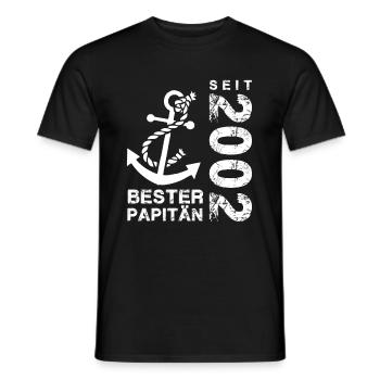Papitän seit 2002 - Männer T-Shirt - Schwarz - Vorne - AI Model Male 178 light (178cm)