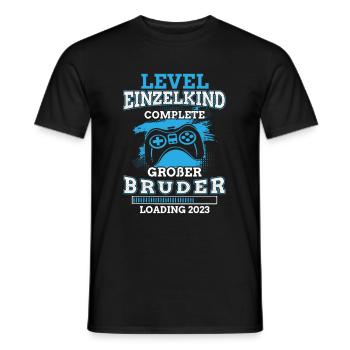 Großer Bruder 2023 Einzelkind Complete Gamer - Männer T-Shirt - Schwarz - Vorne - AI Model Male 178 light (178cm)