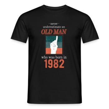 Geburtstag 1982 - Männer T-Shirt - Schwarz - Vorne - AI Model Male 178 light (178cm)
