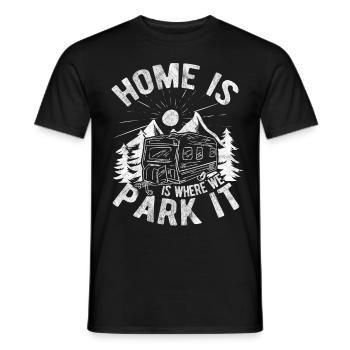 Camper Haus Camping Wohnwagen Zelten Lagerfeuer - Männer T-Shirt - Schwarz - Vorne - AI Model Male 178 light (178cm)