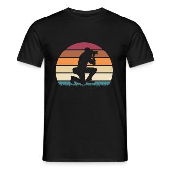 Fotograf Digitalkamera Fotoapparat Spiegelreflex - Männer T-Shirt - Schwarz - Vorne - AI Model Male 178 light (178cm)